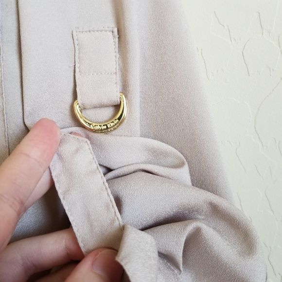 Calvin Klein Tan Career Wear Blouse Tab Sleeve L - Picture 3 of 7